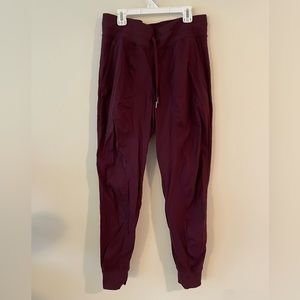 Lululemon Dance Studio Jogger Burgundy Size 8